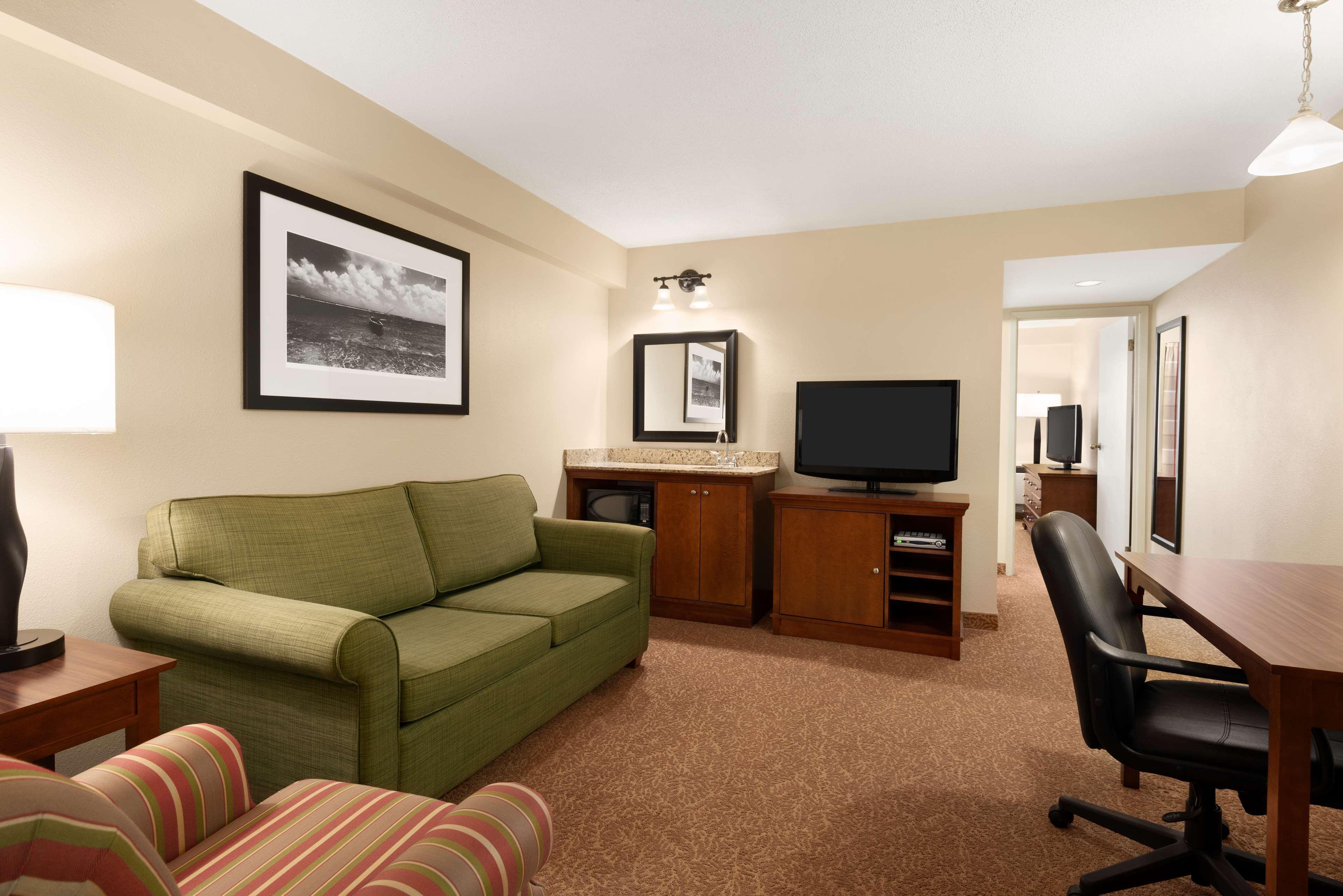 Travelodge Suites By Wyndham Regina - Eastgate Bay Buitenkant foto